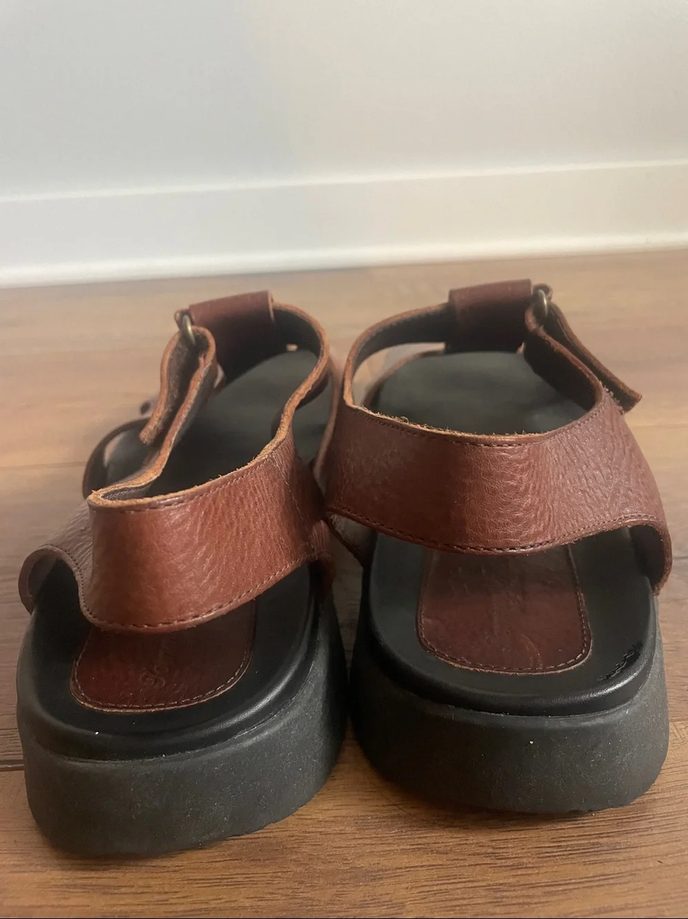 Tommy Bahama Men's Capistrano Leather Sandals Size 11